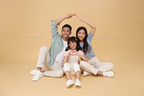 crystal reno add nude asian family photo