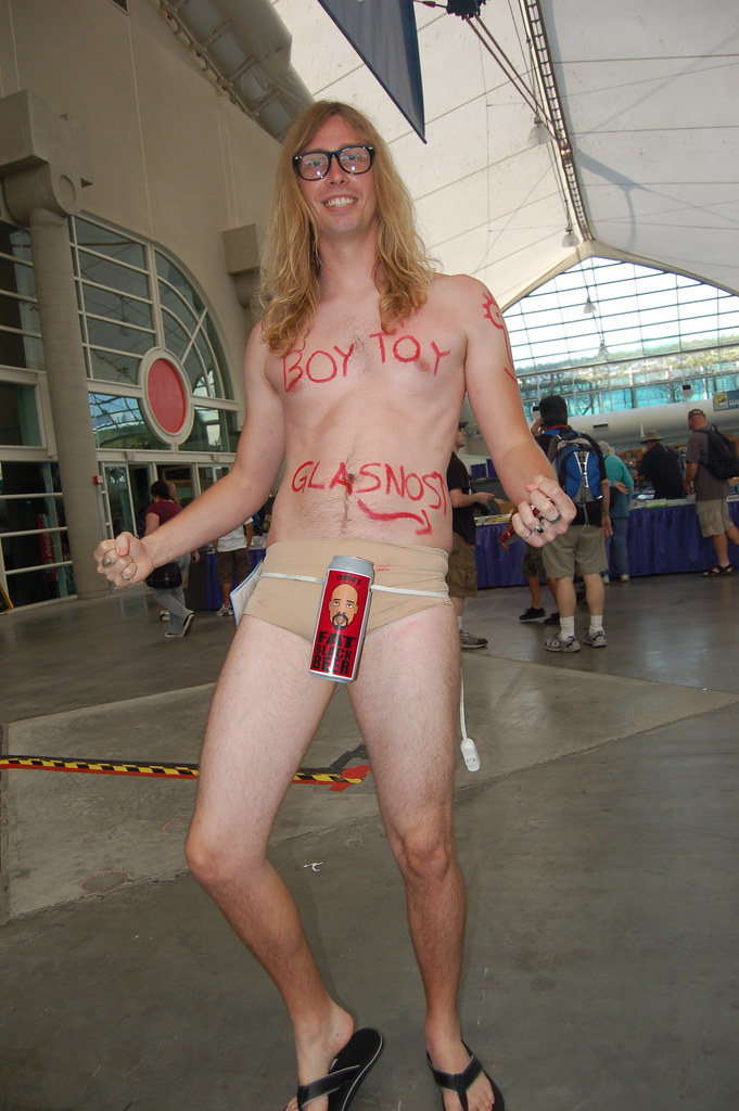 barrett goodman add naked at comic con image