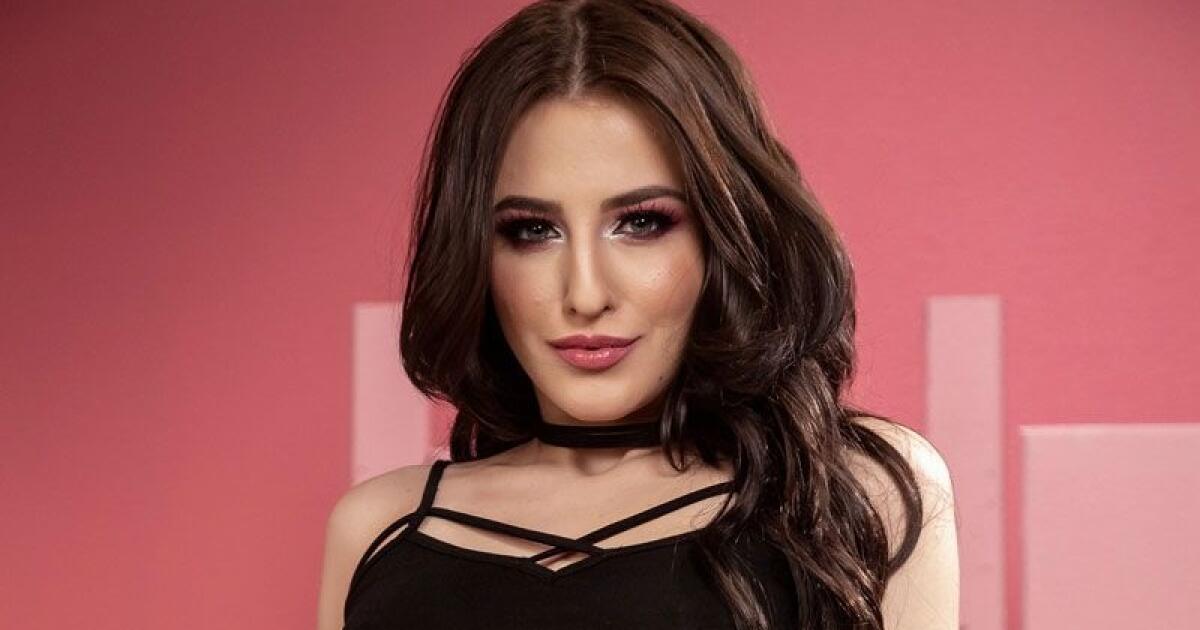 Aubree Valentine Feet bella gonzalez naked mia malkova vr