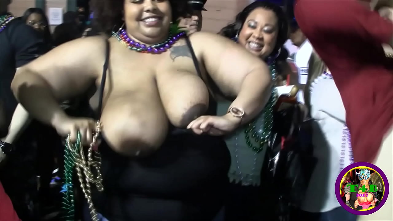 cin freeman add flashing boobs at mardi gras photo