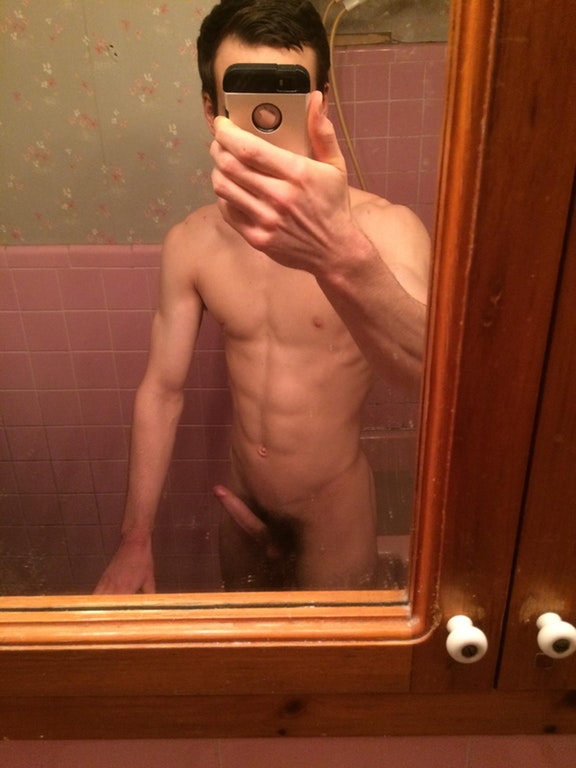 brad lovelady add hottest naked selfie image