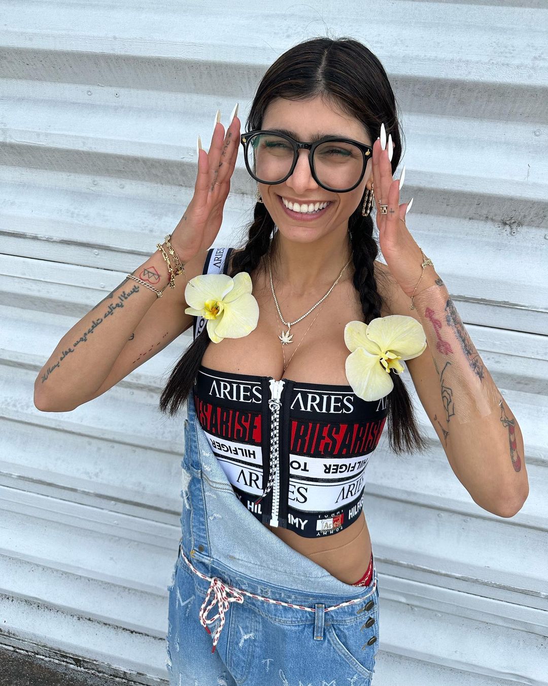 dougie lanahan add mia khalifa girlfriend image